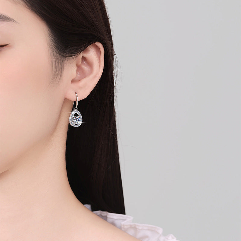 1 Carat Earrings with High-End Feel, Round Cut Moissanite 925 Silver Stud Earrings for Women