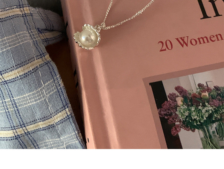 Pearl Shell Necklace for Women, Light Luxury