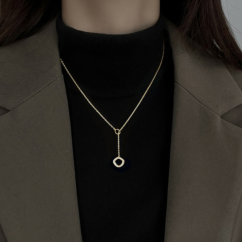 Geometric Irregular Circle Necklace for Women, Niche Design