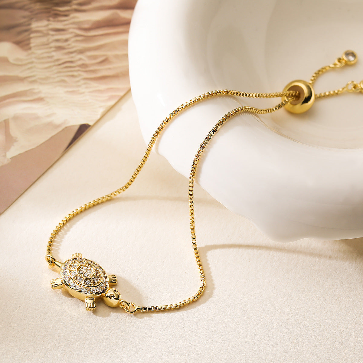 18K Gold Plated Copper Zircon Turtle Pendant Bracelet for Women, Unique Animal Jewelry Bracelet