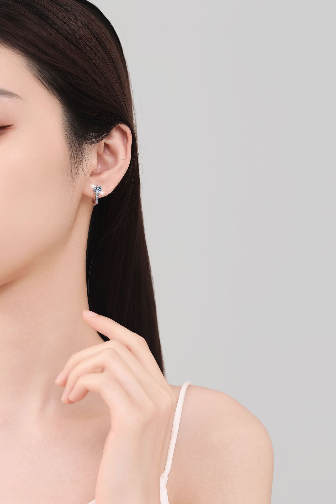 925 Sterling Silver Earring Clasps Pair 1 Carat Fashion Versatile Korean Style Earrings Moissanite Studs