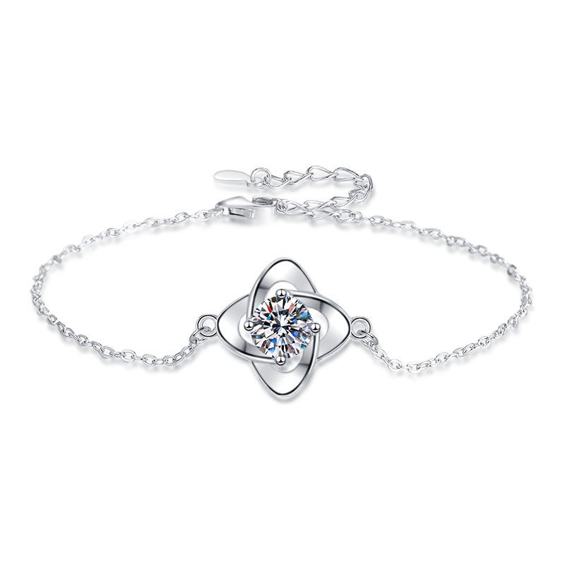 925 Sterling Silver Bracelet Lucky Four-Leaf Clover Niche Design Simple Korean Version Fine Craftsmanship Texture 1 Carat Moissanite