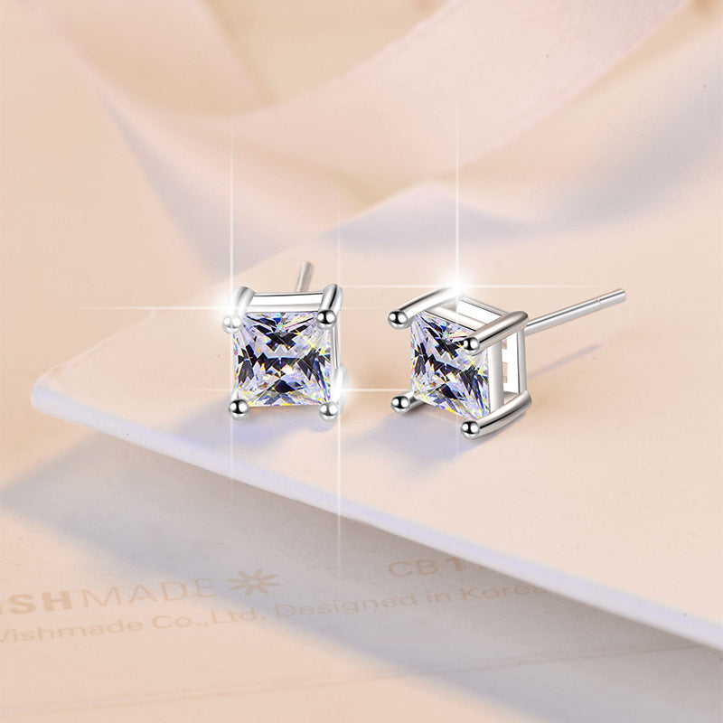 925 Sterling Silver Earrings for Women European and American Fashion Princess Square 1 Carat Moissanite Earrings