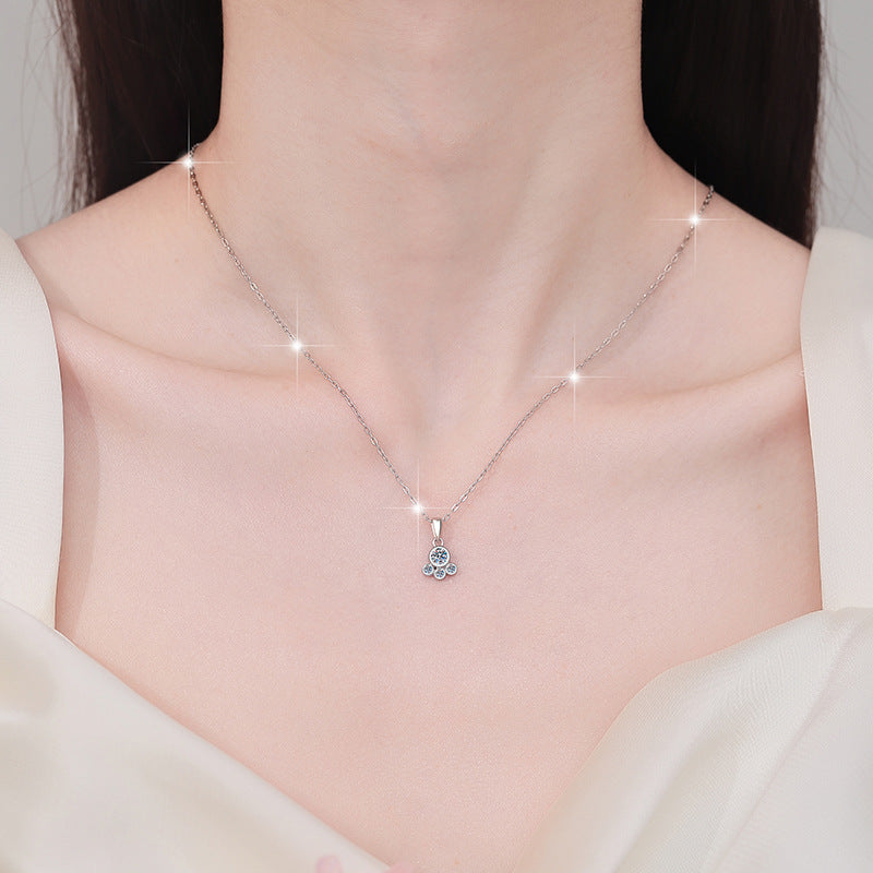 S925 Sterling Silver Necklace Cute Sweet Bear Paw Moissanite Pendant Full Moissanite Fashion Jewelry Wholesale