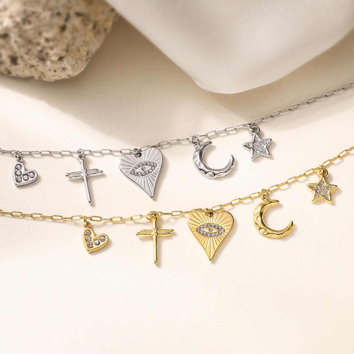 Vintage 18K Gold Plated Devil's Eye Pendant Bracelet for Women, Unique Stainless Steel Jewelry