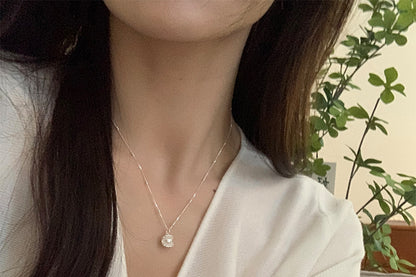 Pearl Shell Necklace for Women, Light Luxury