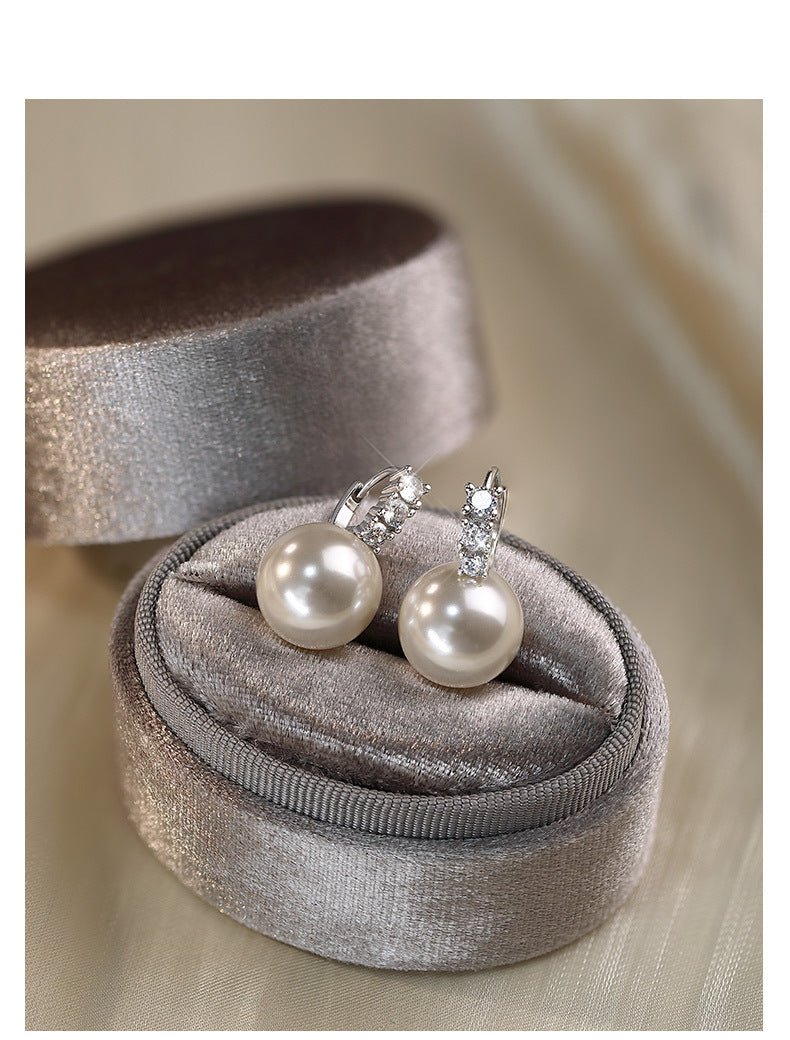 Three Diamond Pearl Earrings for Women Fashionable