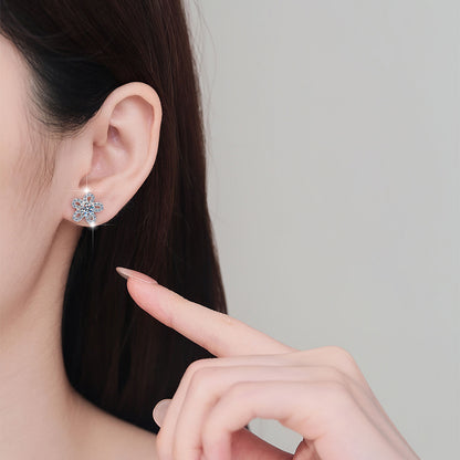 S925 Sterling Silver Earrings Floral Five-Leaf Clover Micro Pave Niche Design High-End Moissanite Women's Earrings