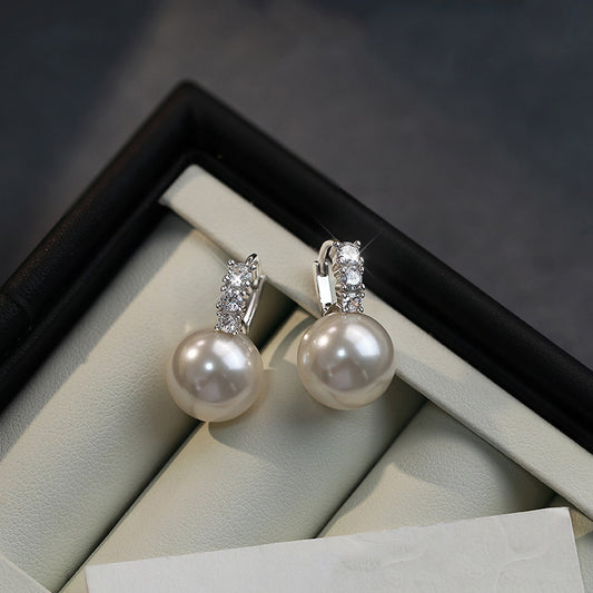 Three Diamond Pearl Earrings for Women Fashionable