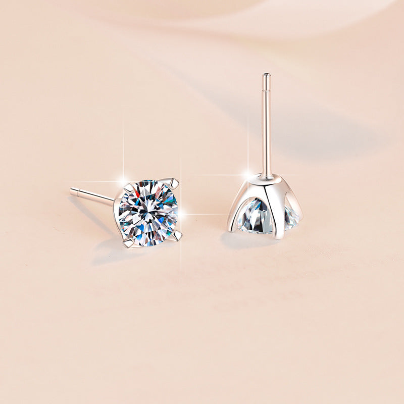 New S925 Sterling Silver Earrings Four-Prong Fashion Simple Jewelry  High-End Jewelry Wholesale Moissanite Earrings for Women