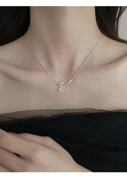 Twisted Pentagram Necklace for Women Fashionable