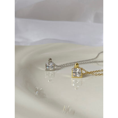 Single Zircon Perfume Bottle Necklace for Women