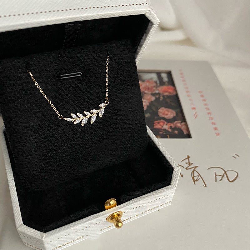 Leaf Sparkling Diamond Wheat Spike Necklace for Women
