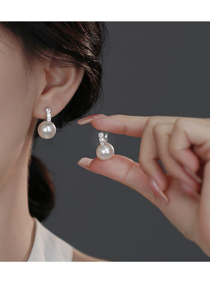 Three Diamond Pearl Earrings for Women Fashionable