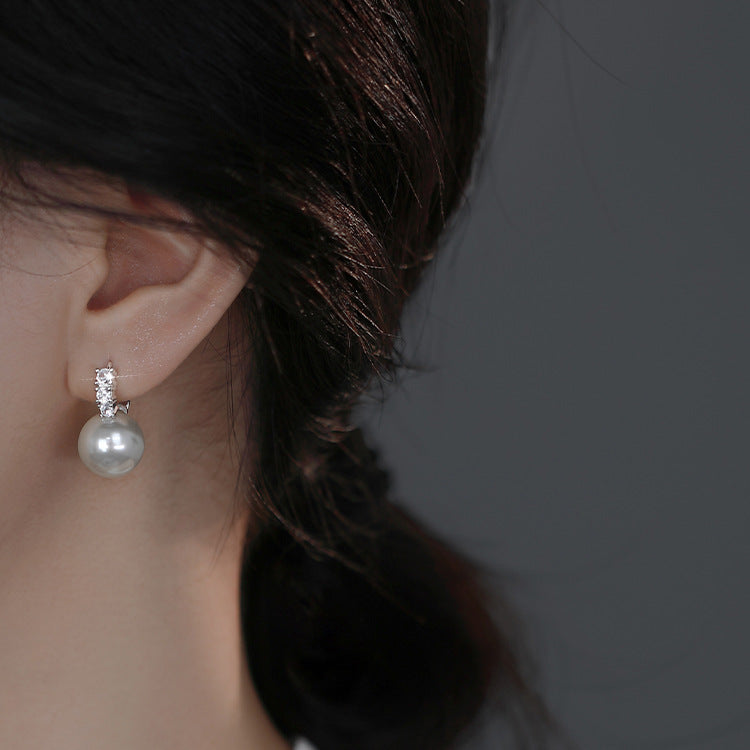 Three Diamond Pearl Earrings for Women Fashionable