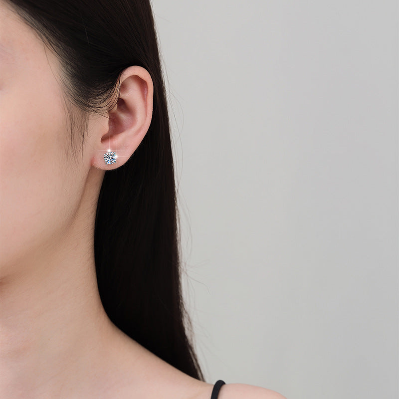 New S925 Sterling Silver Earrings Four-Prong Fashion Simple Jewelry  High-End Jewelry Wholesale Moissanite Earrings for Women