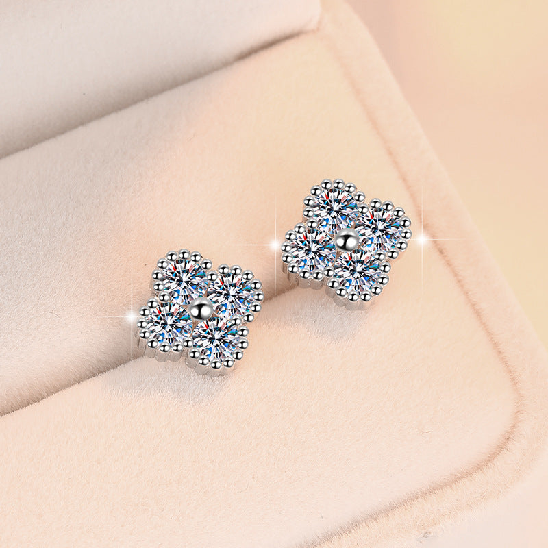S925 Sterling Silver Earrings Four-Leaf Clover Inlaid with Moissanite Light Luxury Fashion Jewelry Moissanite Earrings for Women