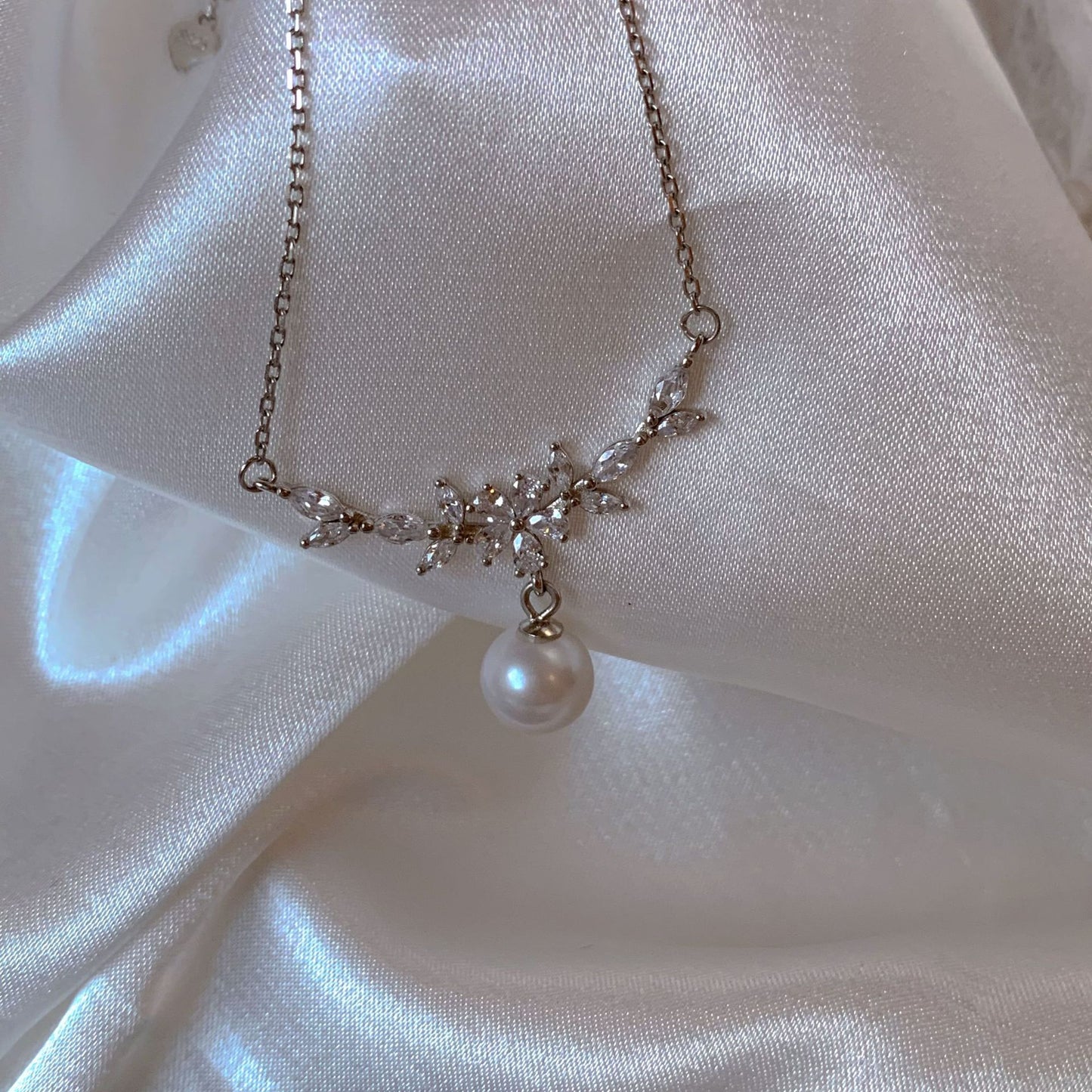Zircon Flower Branch Pearl Necklace for Women