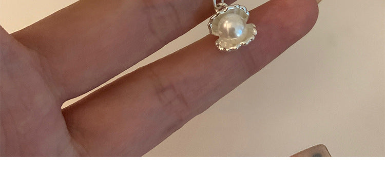 Pearl Shell Necklace for Women, Light Luxury