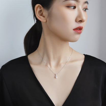 Live Cross-Border Hot-Selling Moissanite Necklace Elegant Versatile Light Luxury High-End Feel Women's S925 Sterling Silver Collarbone Chain