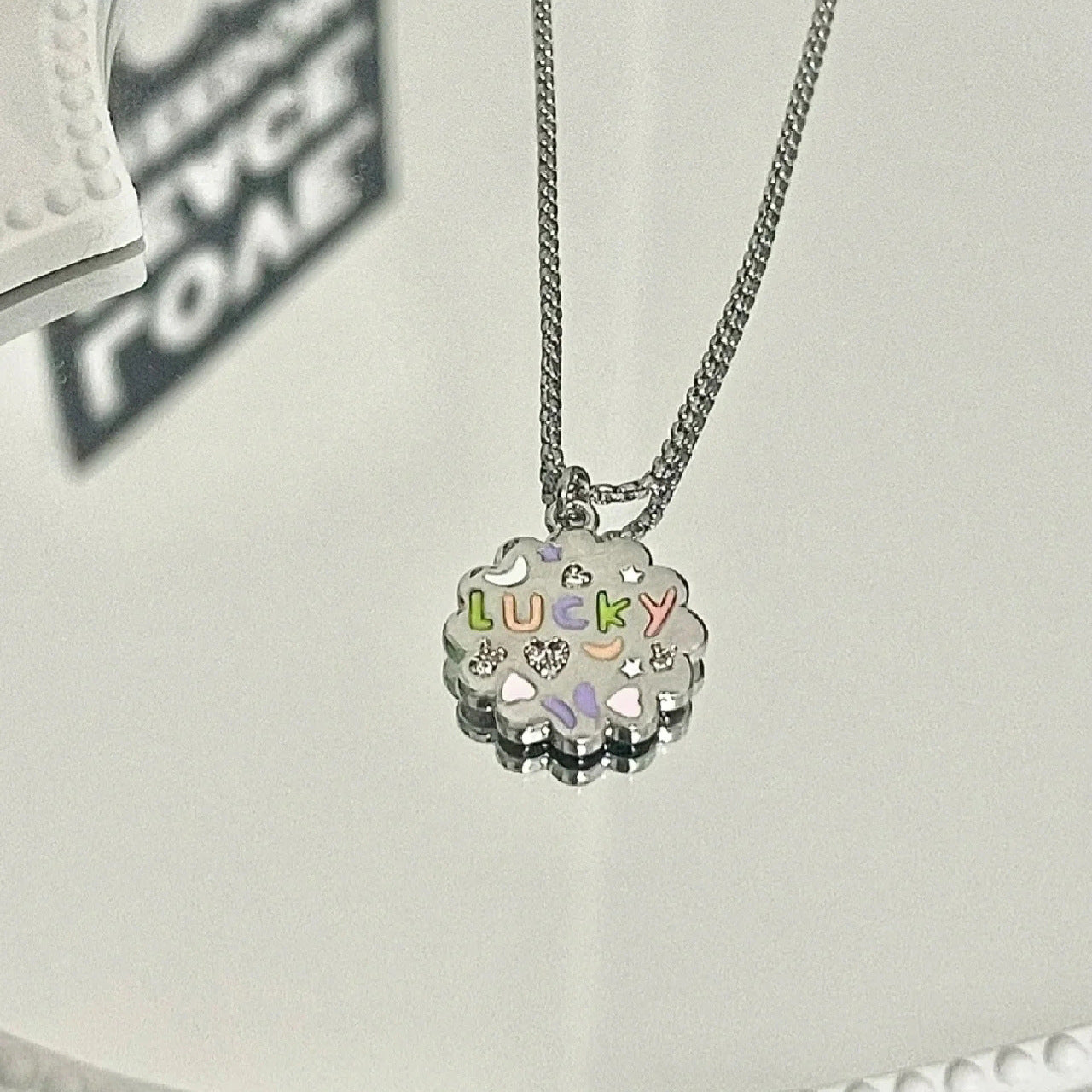 Lucky Flower Letter Lucky Necklace for Women Chain Pendant Wholesale