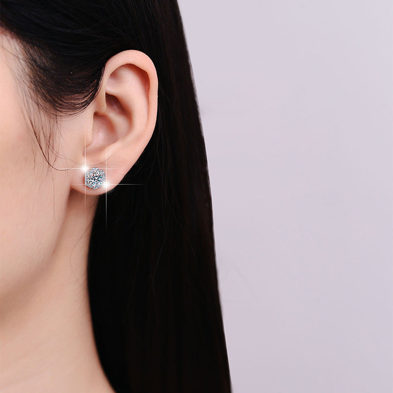 S925Sterling Silver Earrings for Women, Plum Blossom Earrings, New European and American Fashion, Cross-Border Source, Moissanite Earrings, Wholesale from Manufacturer