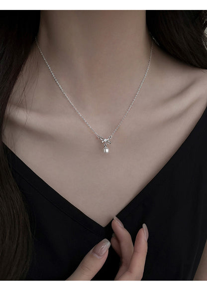 Pearl Bow Necklace for Women Fashionable Chain