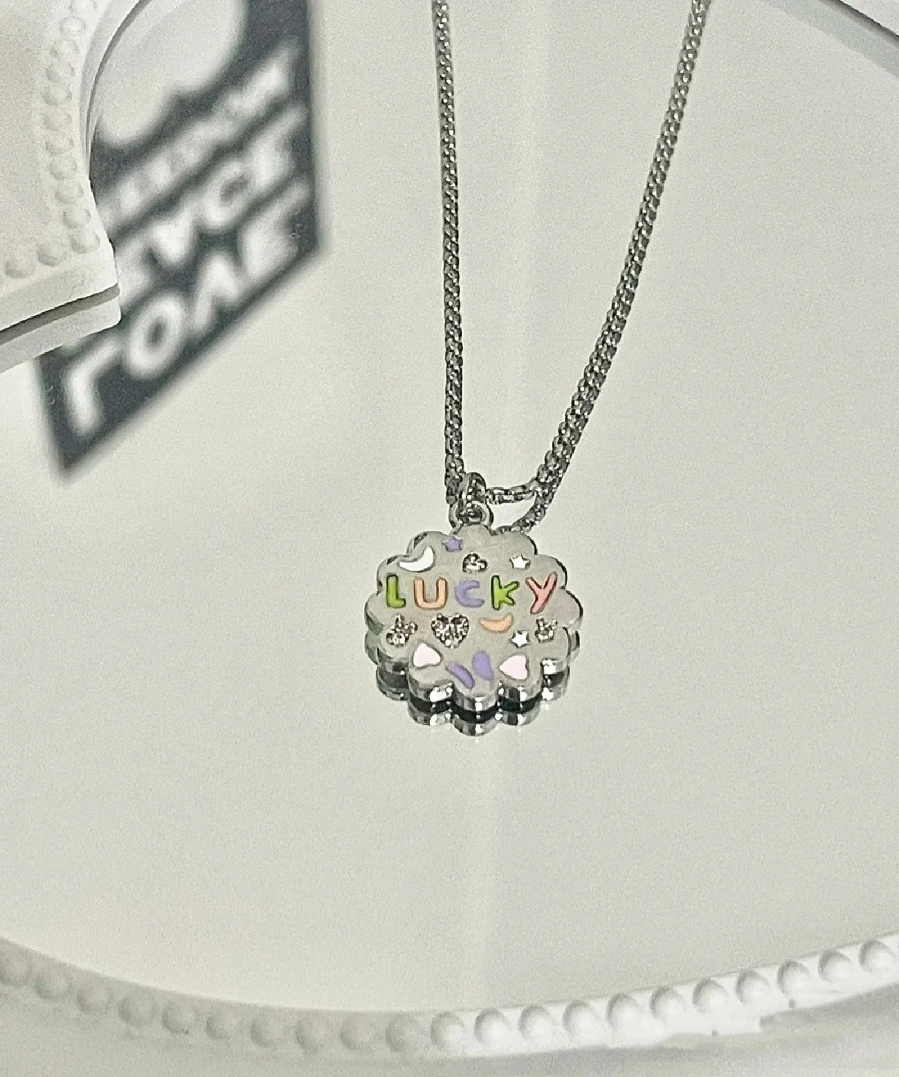 Lucky Flower Letter Lucky Necklace for Women Chain Pendant Wholesale