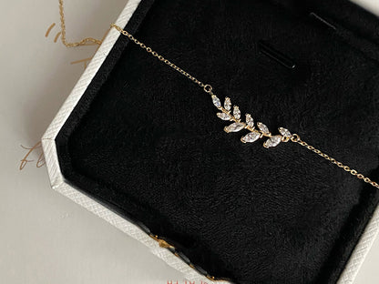 Leaf Sparkling Diamond Wheat Spike Necklace for Women
