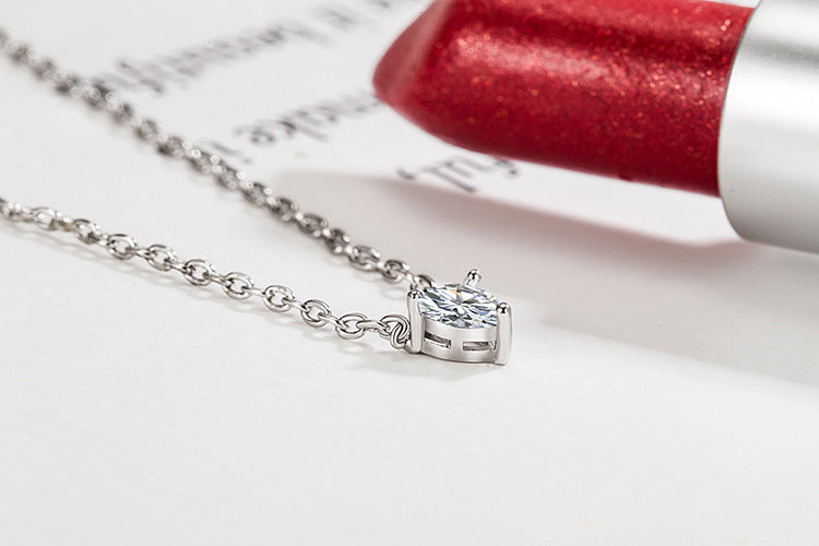 Single Diamond Heart Necklace for Women Student Hear