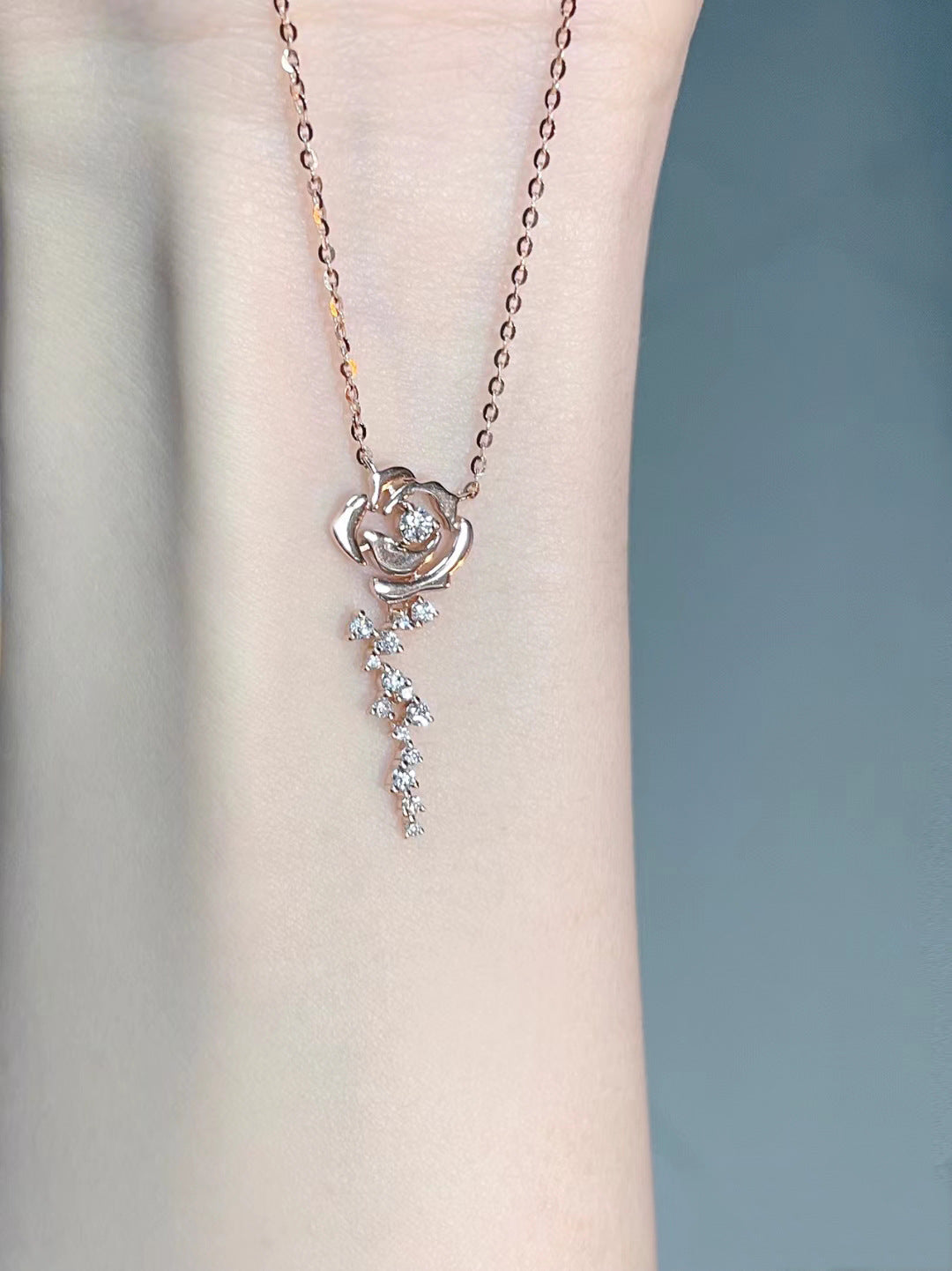 Rose Cloud Pink Diamond Rose Flower Necklace for Women