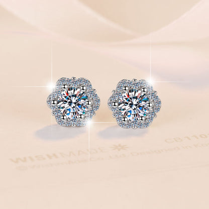 S925Sterling Silver Earrings for Women, Plum Blossom Earrings, New European and American Fashion, Cross-Border Source, Moissanite Earrings, Wholesale from Manufacturer