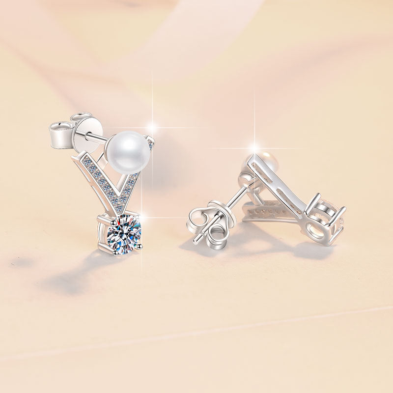 Sterling Silver Earrings V-Shaped Freshwater Pearl Earrings Inlaid with D Color Moissanite Elegant Light Luxury Women's Fashion Earrings