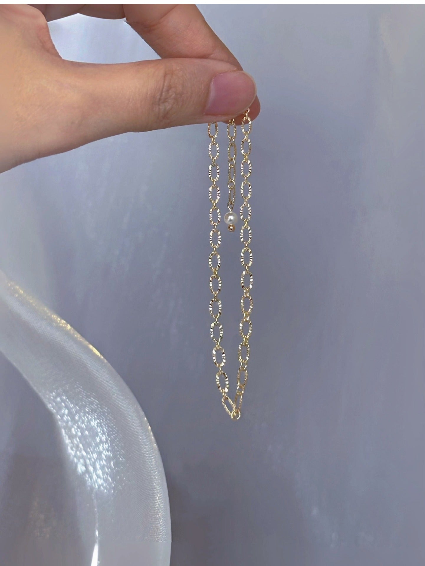 Plain Circle Sparkling Lace Pearl Bracelet for Women
